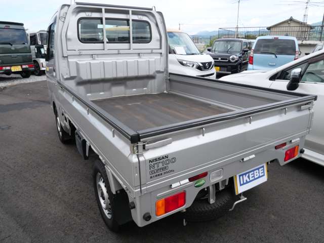 Nissan NT100 Clipper 5