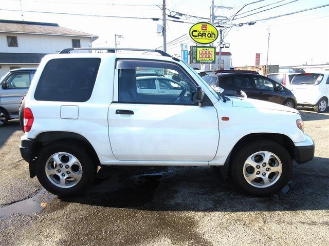 Mitsubishi Pajero iO 5