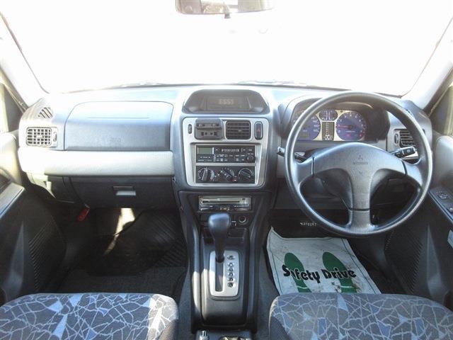 Mitsubishi Pajero iO 10