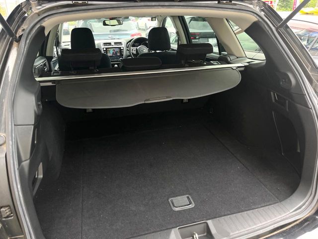 Subaru Legacy Outback 10