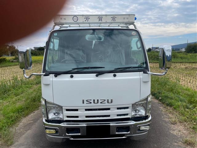 Isuzu Elf 12