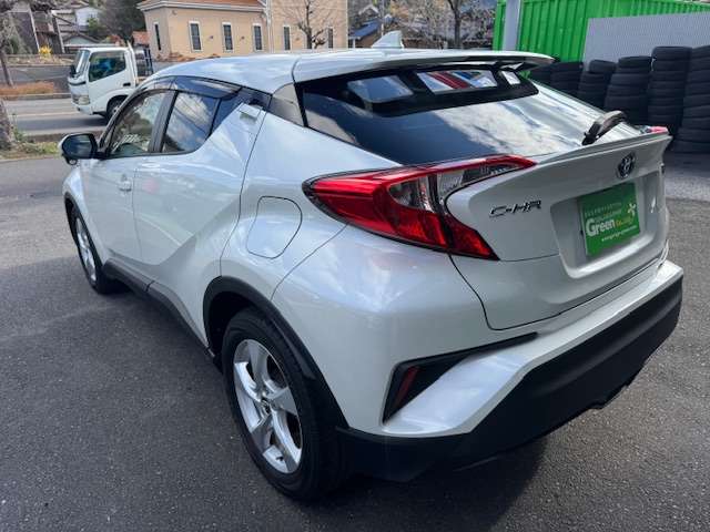 Toyota C-HR 8