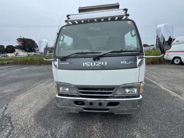 Isuzu Elf 9