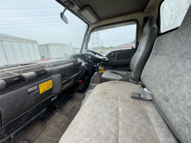 Isuzu Elf 10