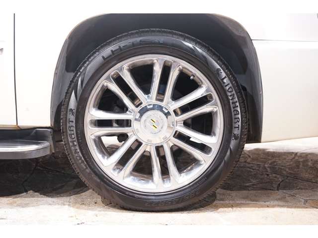 Cadillac エスカレード 12