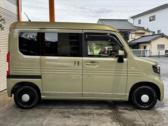 Honda N-VAN 11