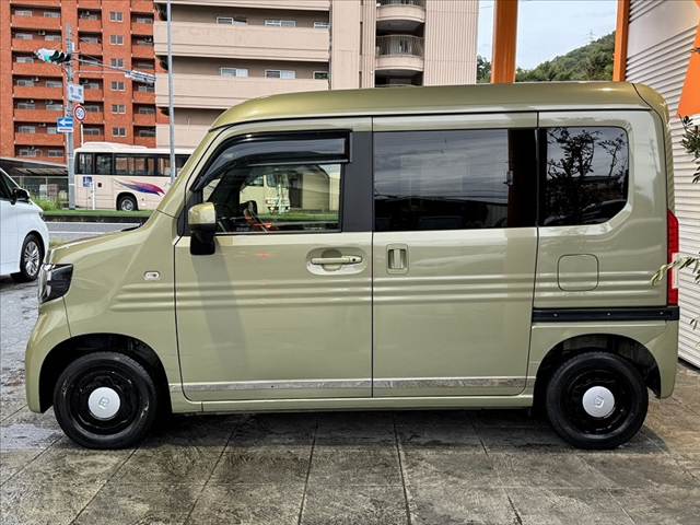 Honda N-VAN 12