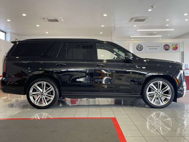 Cadillac エスカレード 6
