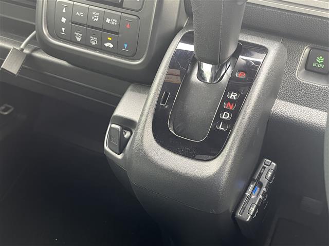 Honda N-VAN 6