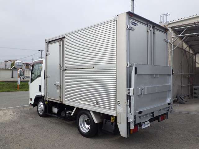 Isuzu Elf 2