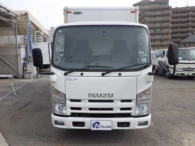 Isuzu Elf 4
