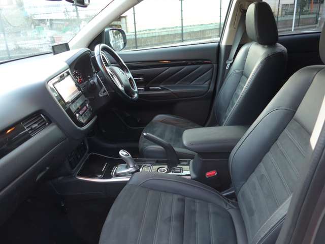 Mitsubishi Outlander PHEV 3