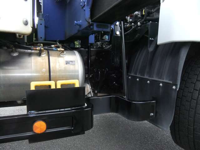Mitsubishi Fuso Fighter 8