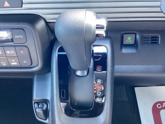 Honda N-VAN 11