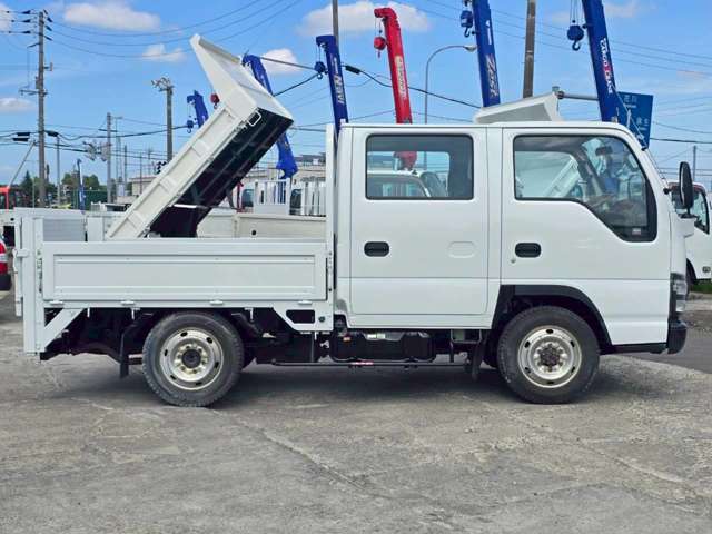 Isuzu Elf 4