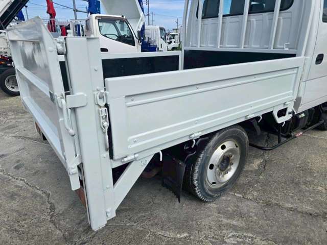 Isuzu Elf 10