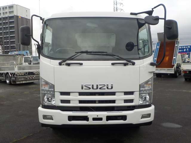 Isuzu Forward 2