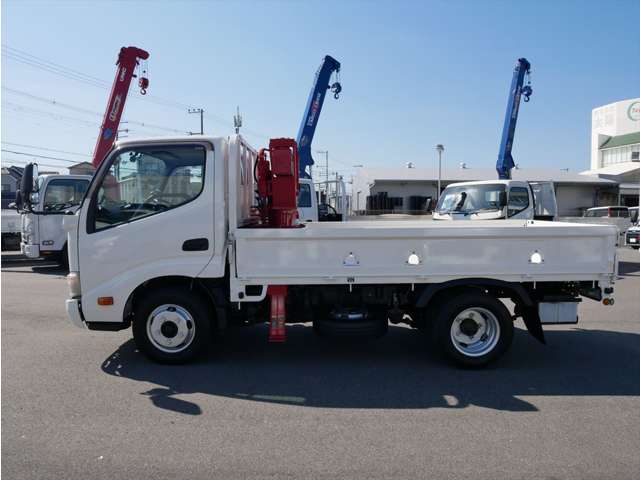 Hino Dutro 2