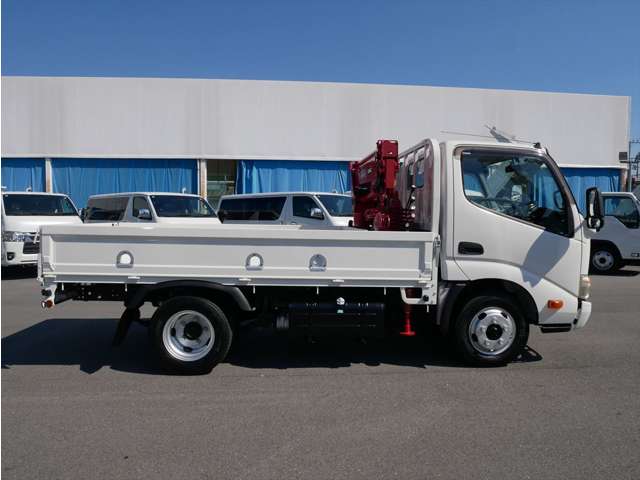 Hino Dutro 6