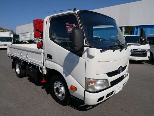 Hino Dutro 7