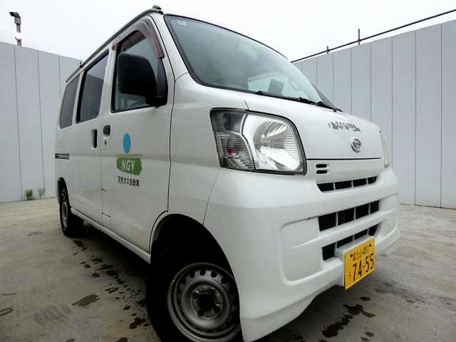 Daihatsu Hijet Cargo 9