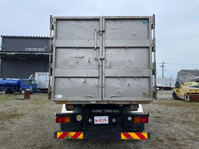 Mitsubishi Fuso Fighter 5