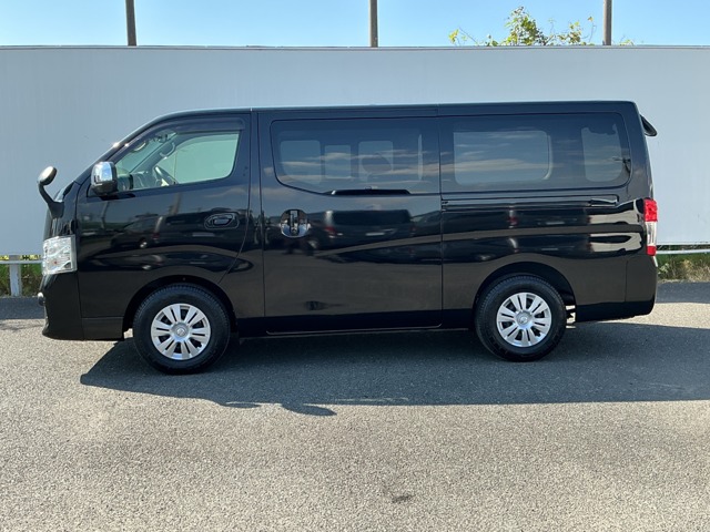 Nissan NV350 Caravan 4