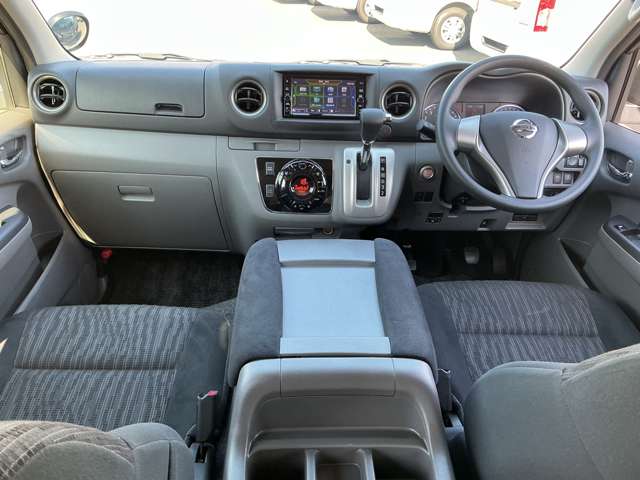 Nissan NV350 Caravan 5