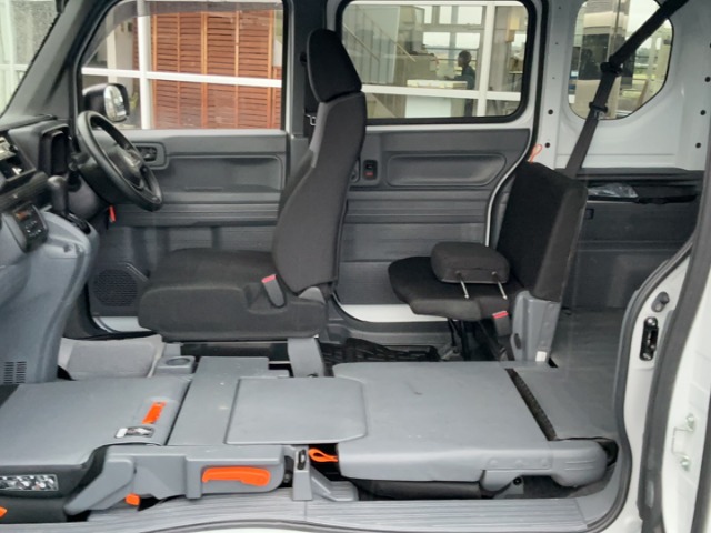 Honda N-VAN 12
