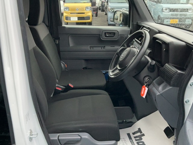 Honda N-VAN 8