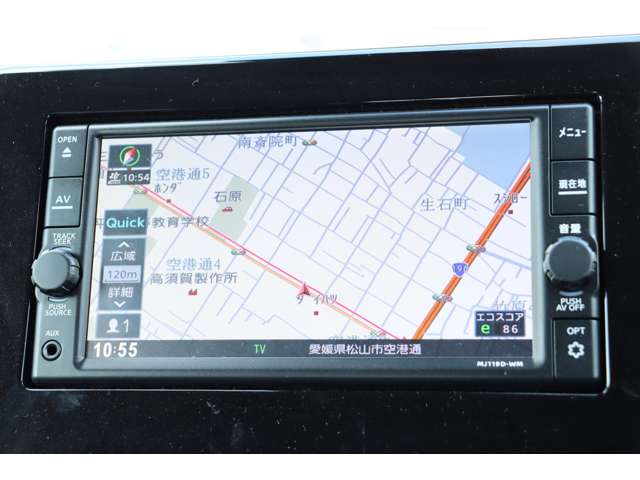 Mitsubishi eK X 4