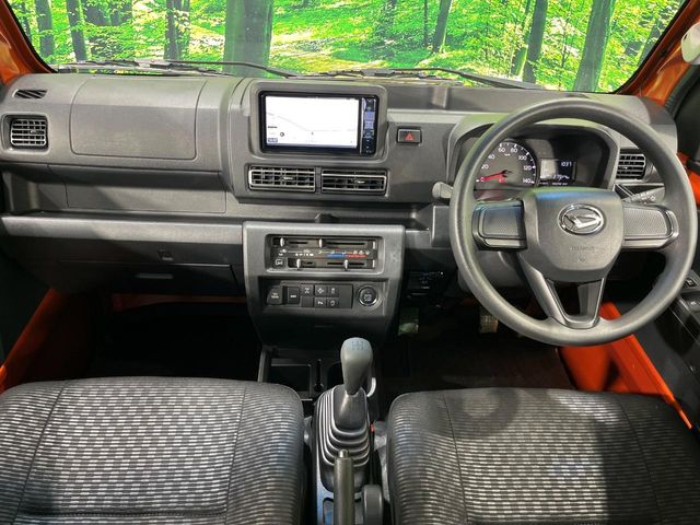 Daihatsu Hijet Truck 2