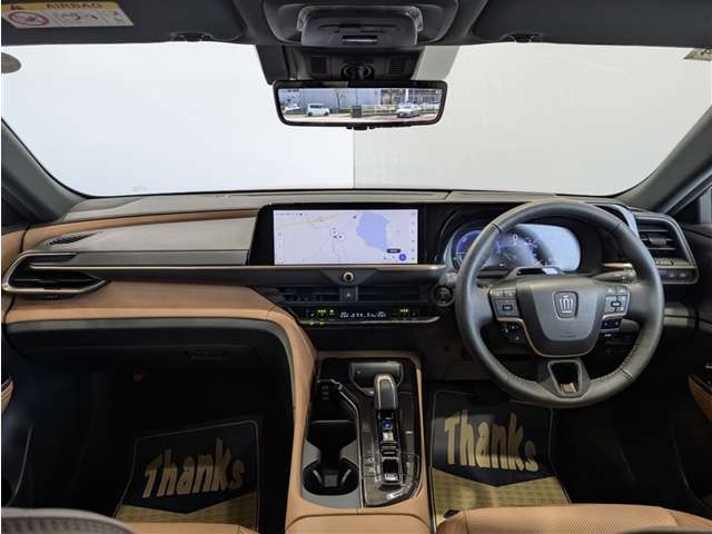 Toyota Crown Sport 6