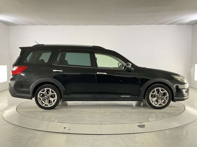 Subaru Exiga Crossover7 10