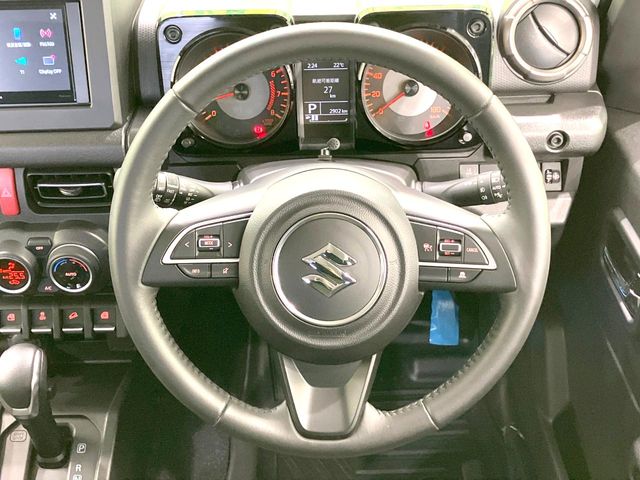 Suzuki Jimny Nomade 11