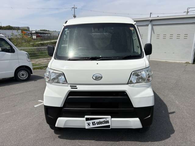 Daihatsu Hijet Cargo 7