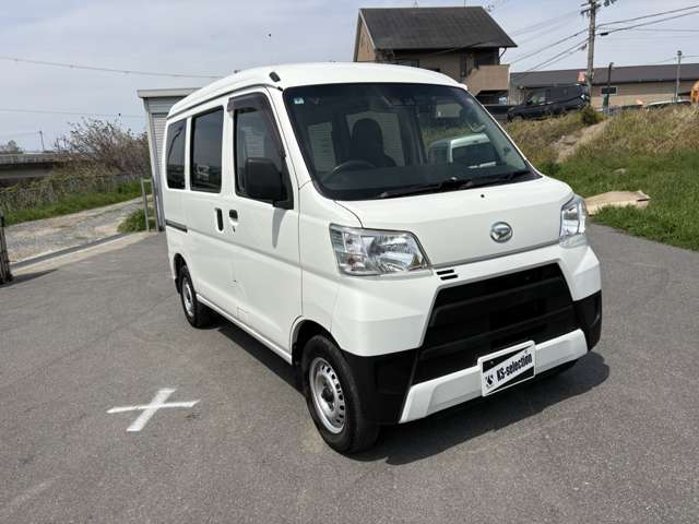 Daihatsu Hijet Cargo 8