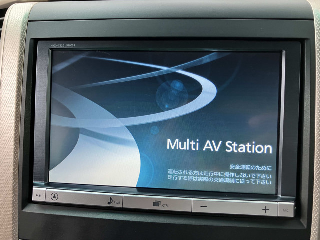 Toyota Vellfire 5