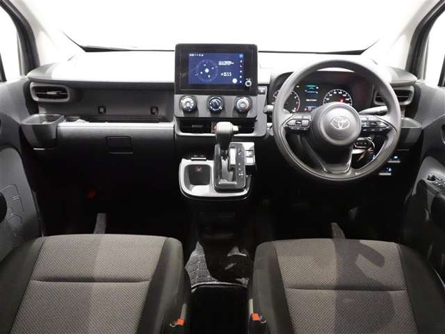 Toyota Sienta 6