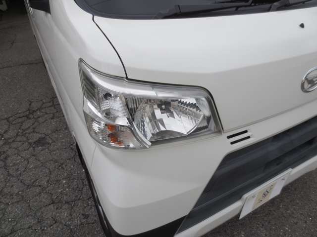Daihatsu Hijet Cargo 8