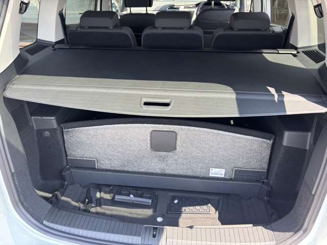 Volkswagen ゴルフトゥーラン 9