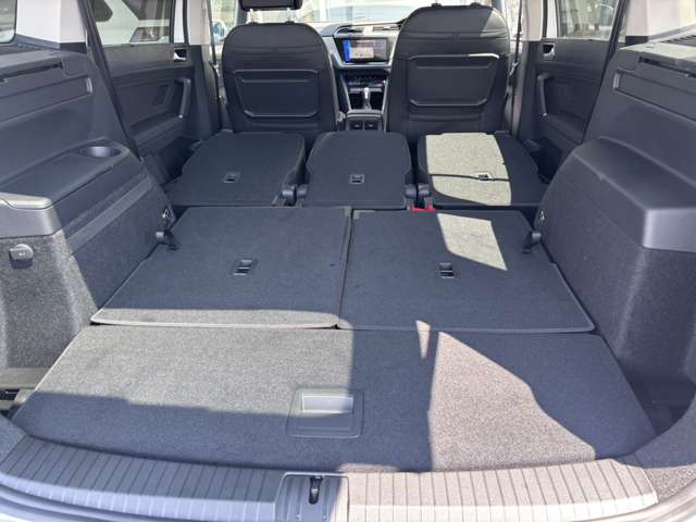 Volkswagen ゴルフトゥーラン 10