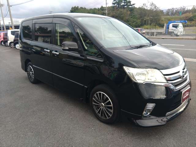 Nissan Serena 3