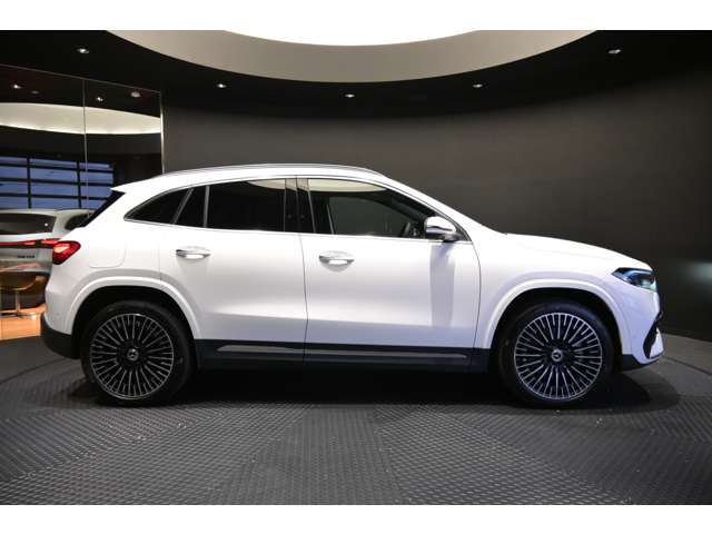 Mercedes-Benz EQA 4