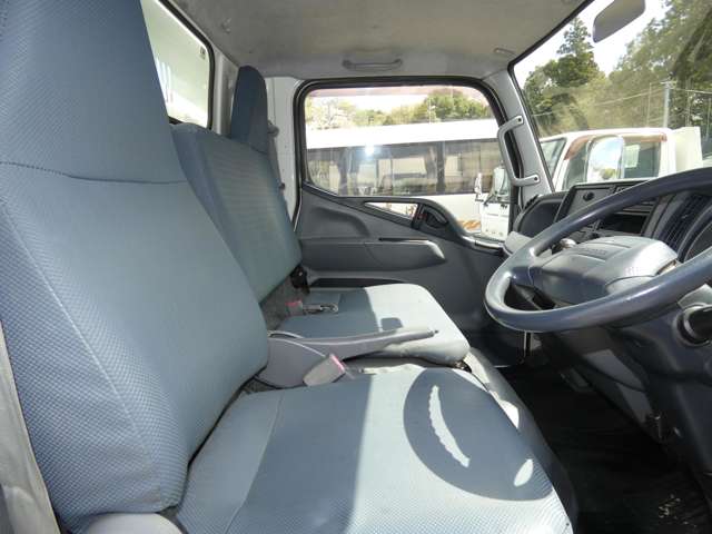 Mitsubishi Fuso Canter 13