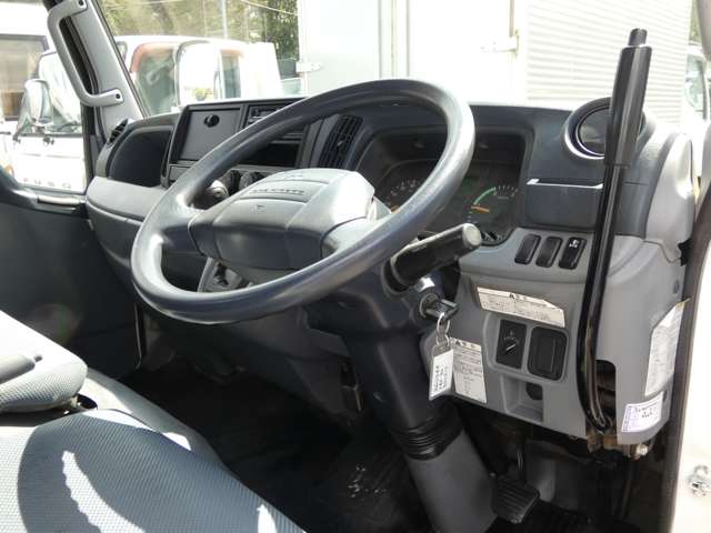 Mitsubishi Fuso Canter 11
