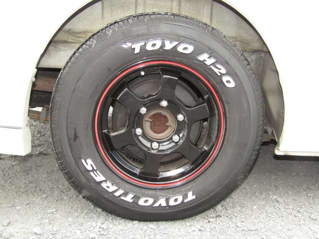 Toyota Regius Ace 11