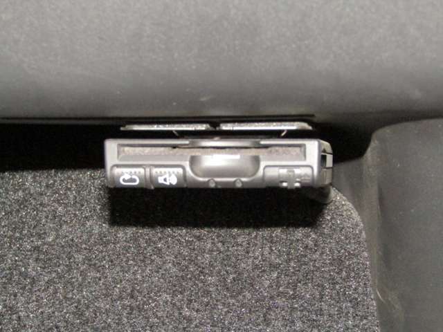 Toyota Regius Ace 12