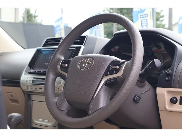 Toyota Land Cruiser Prado 2