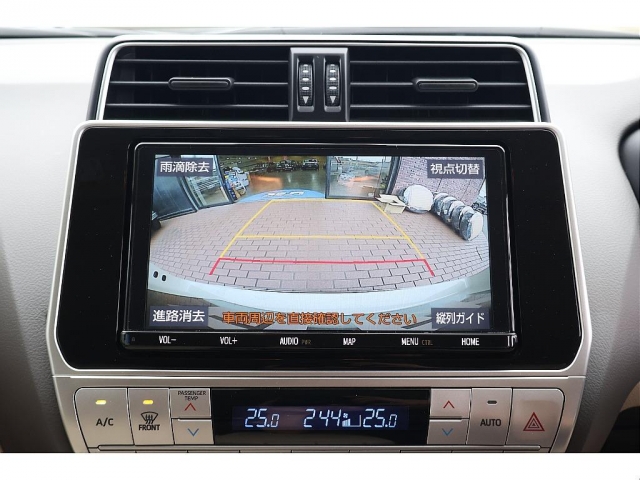 Toyota Land Cruiser Prado 6